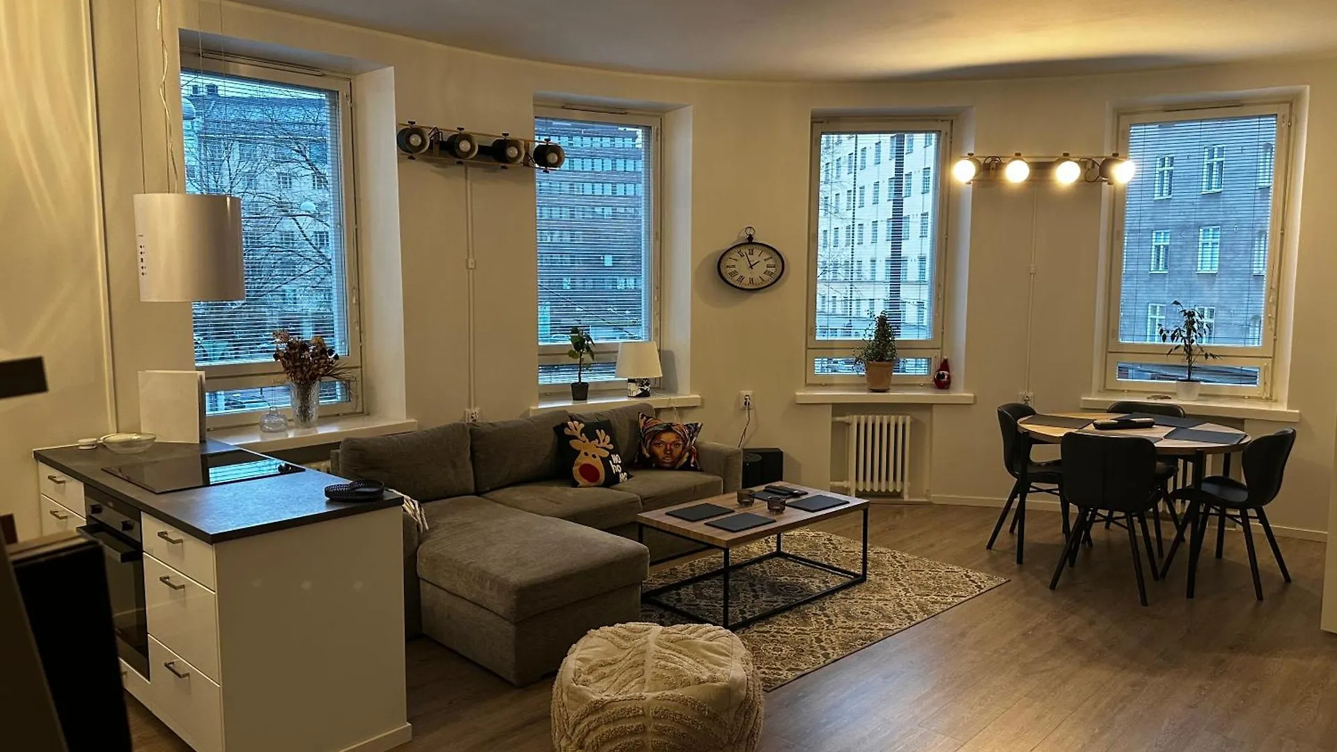 Charming & Cozy Apartment In Downtown Helsinki